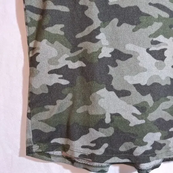 Lucky Brand Camouflage Soft Knit T-Shirt and Shorts Set Loungewear Pjs Size L - Picture 5 of 11